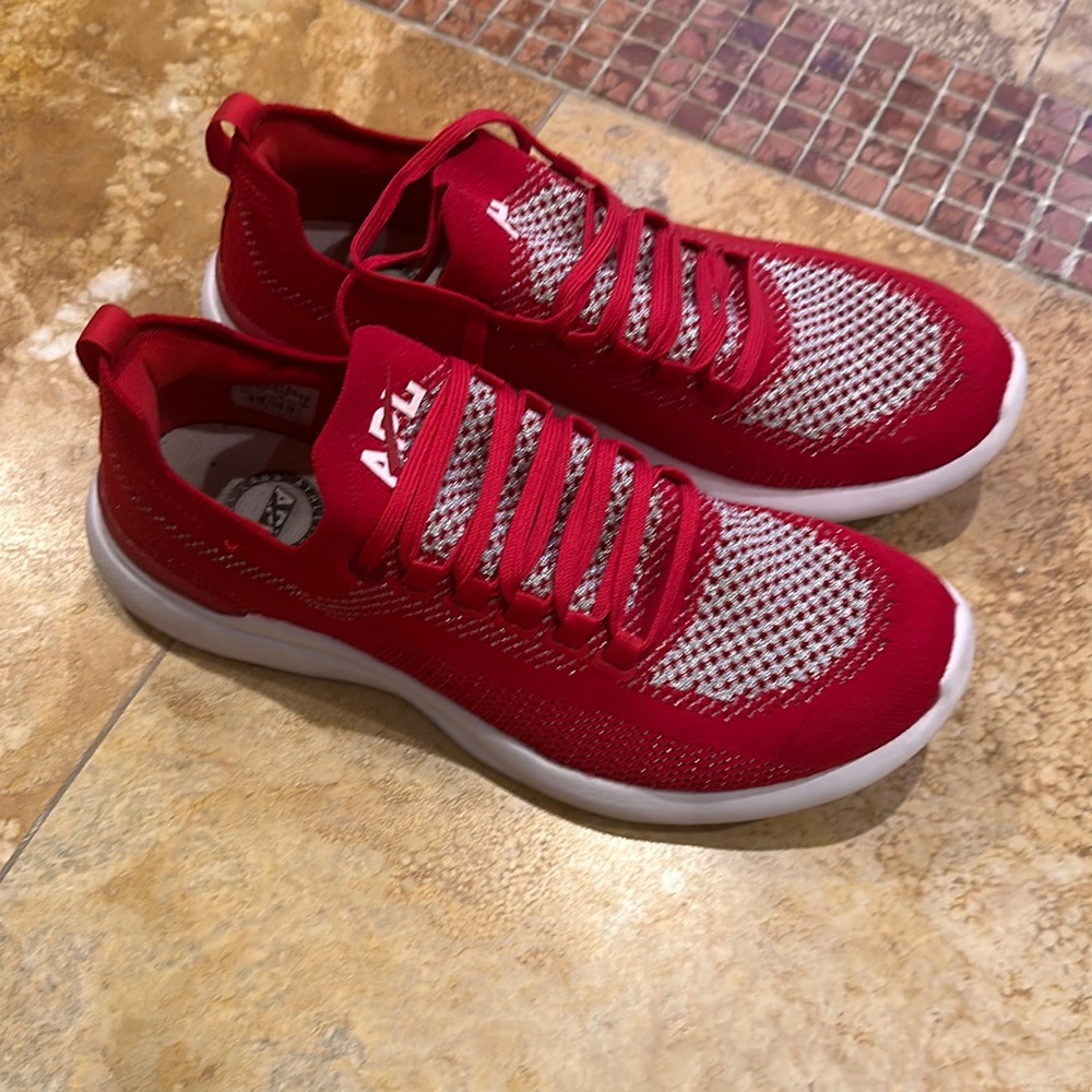 APL Shoes